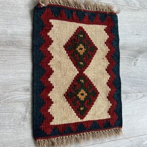 Small handmade mat. Persian Gilim